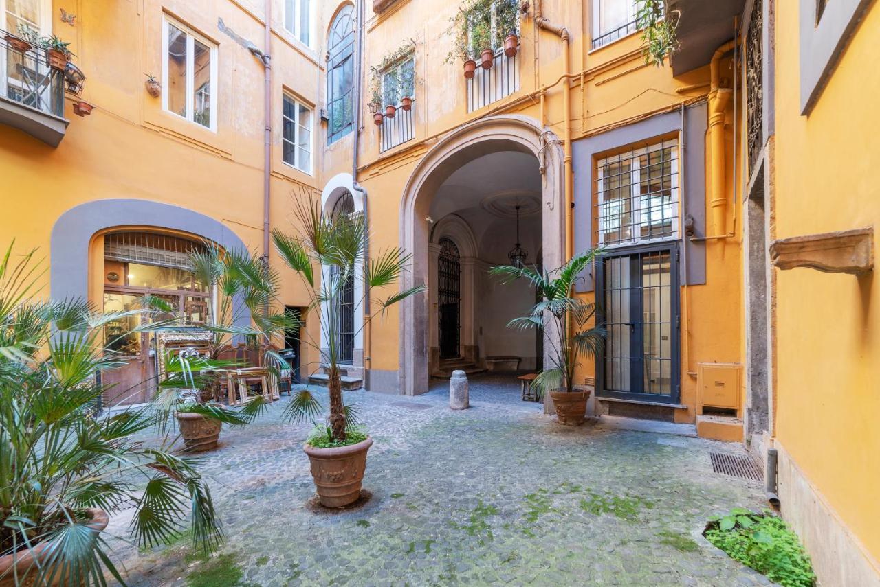 Roma Central Studio Exterior photo